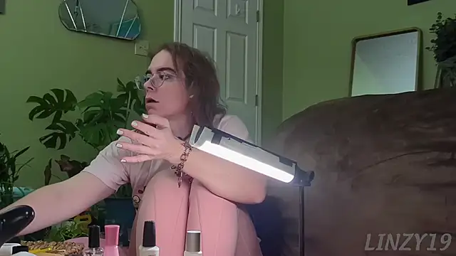 Chat XXX ao vivo de Linzy_19