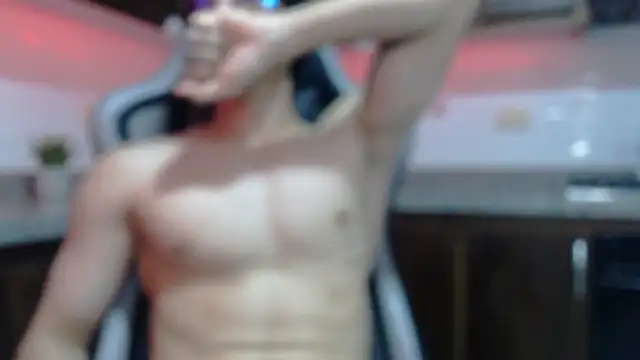 eren_jeager's Live XXX Chat