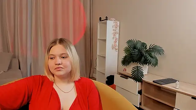 Chatroom XXX en direct de KeenaFigg