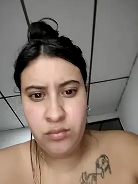 XXX chat uživo modela mialorents