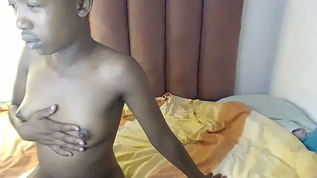 Show modela ScorpioBlue_ na web-kameri