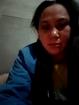 Matilda-aaのライブXXXチャット