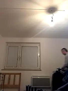 Premium-Jogurt 现场XXX聊天