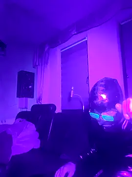 Онлайн чат XXX Crystalbitchx