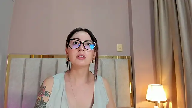 Chat XXX ao vivo de Emilywatsonn