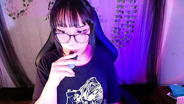 blue_katt Chat XXX live