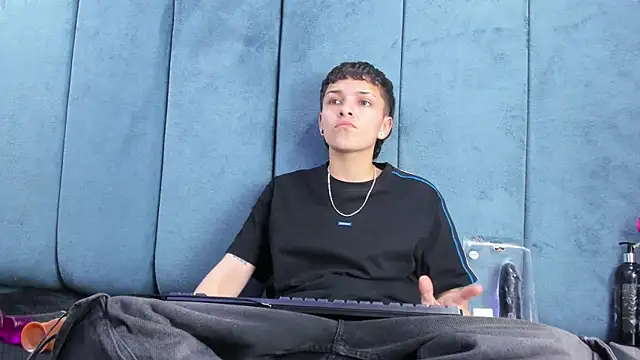 Megan_Thompson_ Chat XXX live