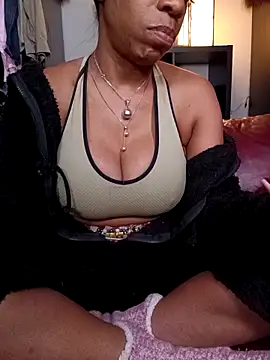 Kennady_Buxum_GoddessのライブXXXチャット