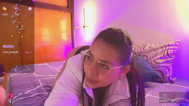 kloe28 Chat XXX live