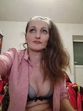 CrazyMaya39のライブXXXチャット