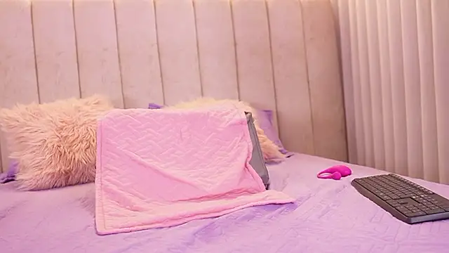 emyli_sw_ 网络视讯表演