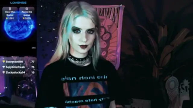 Noah_ElmerX's Live XXX Chat