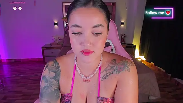 lunaarose's Live XXX Chat