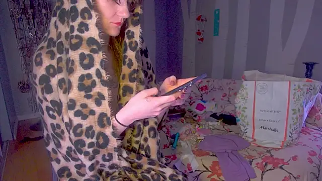 Онлайн чат XXX YourFavCanadianMILF