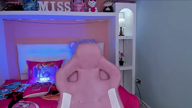 miss___megan: вебкам-шоу