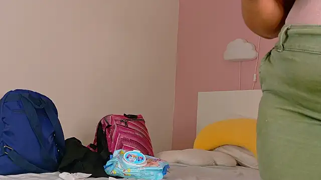 XXX chat uživo modela SeleneGibson__