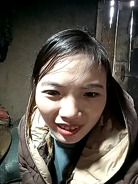 ngan-cute Chat XXX live