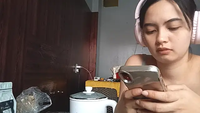 ChristiniaWins Pertunjukan Webcam