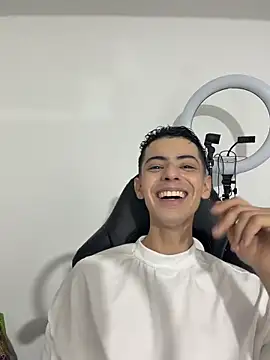 Sebastian_Reedのウェブカメラショー