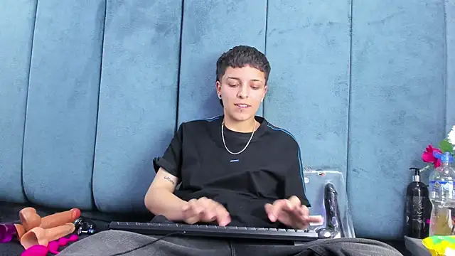 دردشة Megan_Thompson_ الجنسية المباشرة