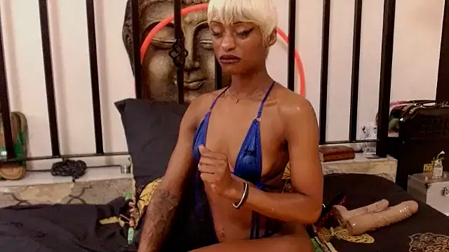 Nikistickyxx25's Live XXX Chat