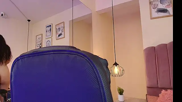 Hanabie_ Show in webcam