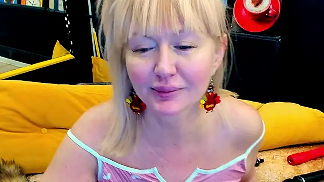 FlirtyMary Pertunjukan Webcam