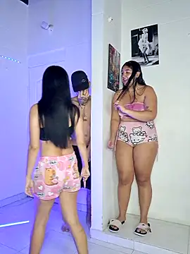 royalgirls_x 在線直播表演