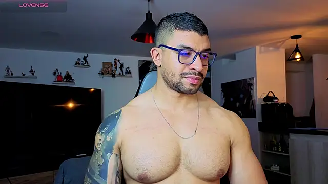 Michael_Diamond 即時 XXX 聊天