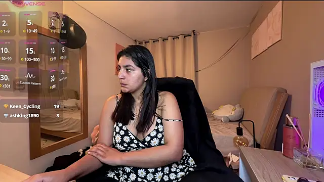 cloe_small Live XXX Chat