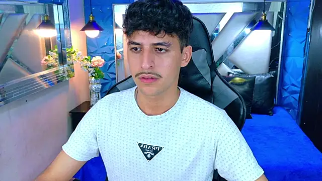 دردشة Alan_Del_Reyx الجنسية المباشرة