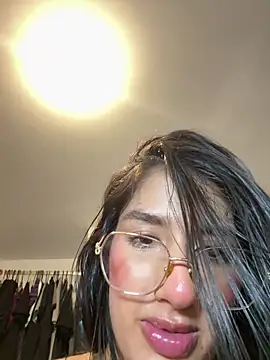 Julieta_Duque Chat XXX live