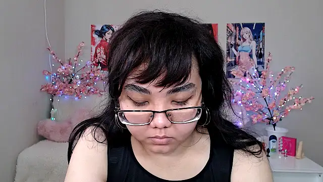 Show modela Moertomlly na web-kameri