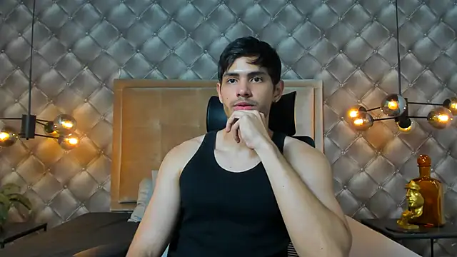 Онлайн чат XXX TylerLions