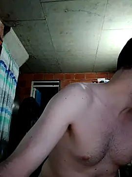 Онлайн чат XXX HotMan69-