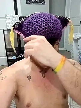 Онлайн чат XXX Zye_Vesper