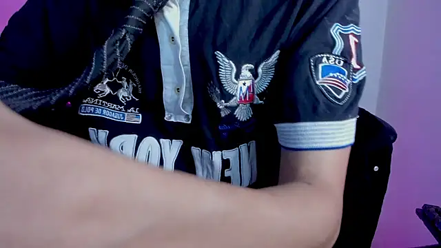 Онлайн чат XXX tylernova