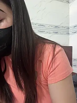 MintShow18: онлайн-секс-чат