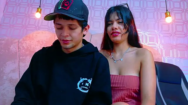 Živý XXX chat CharlotteandTaylorr