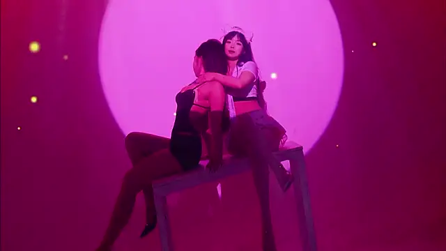 1X-one Adlı Modelin Canlı XXX Sohbeti