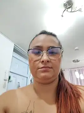 Freyacooper Adlı Modelin Canlı XXX Sohbeti