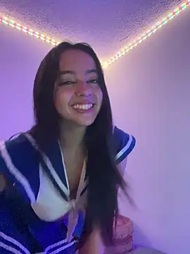 laraa_rous webcam show