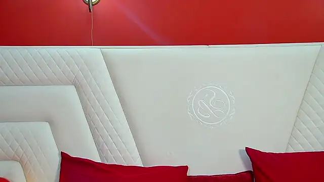 ArianaAllens 现场XXX聊天