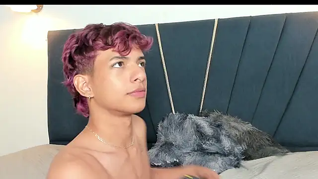 maicol_cum23 Adlı Modelin Web Kamerası Şovu