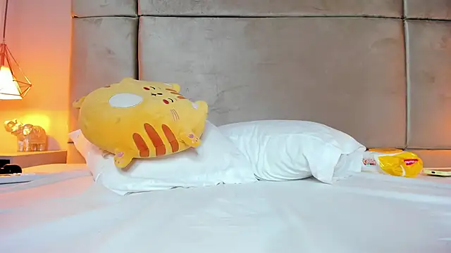 isabel_sofiaaのライブXXXチャット