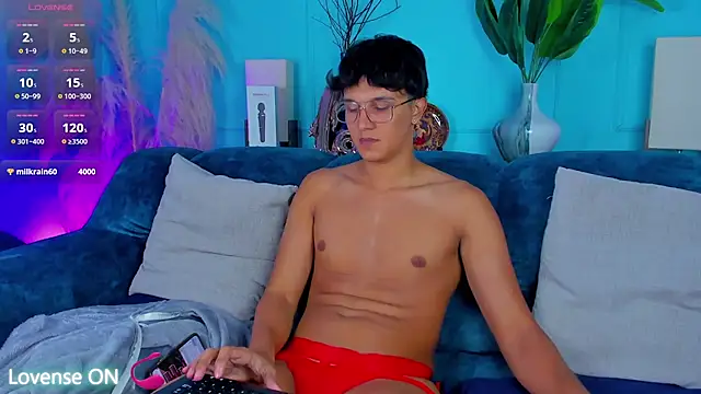 Leo_Savage_ Live XXX-Chat