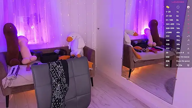 Mira_Falls Chat XXX in diretta