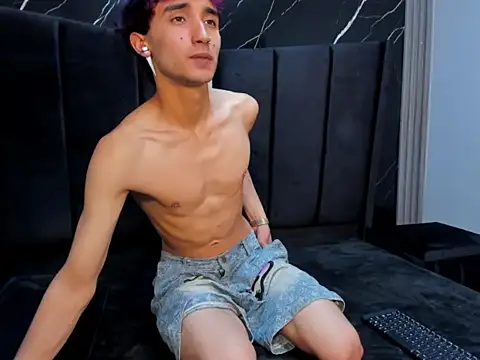 Chatroom XXX en direct de KrisX_hl