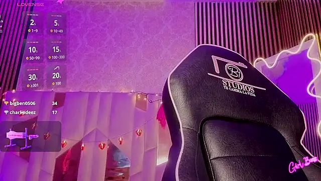 LIHIAN_TAY: онлайн-секс-чат