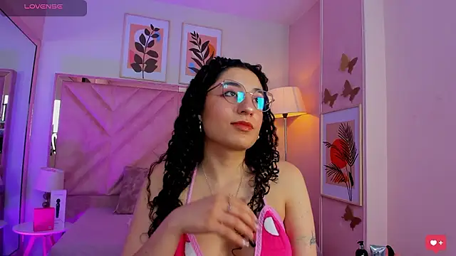 DemiJones_のライブXXXチャット